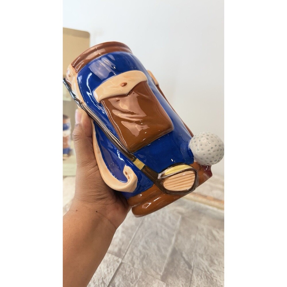 NIB Vintage Ceramic Golf Bank with Ball and Clubs 7" Tall Size 4 L X 7”Wx3.5H - Picture 9 of 9
